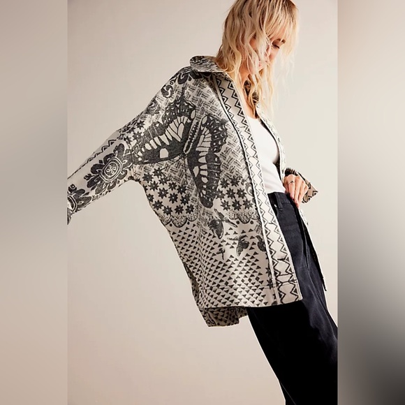 🦋🖤 Free People | We the Free Butterfly Jacquard Button Up Oversized Shirt - Picture 4 of 4